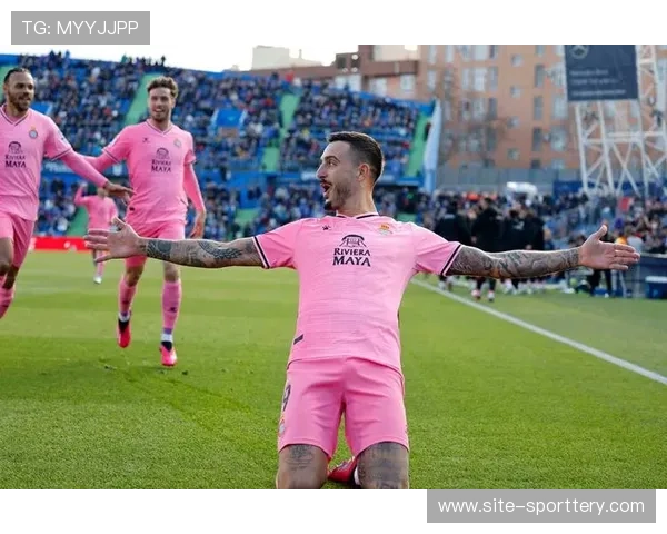 冬季转会窗关闭，西甲中游球队引援侧重实用性